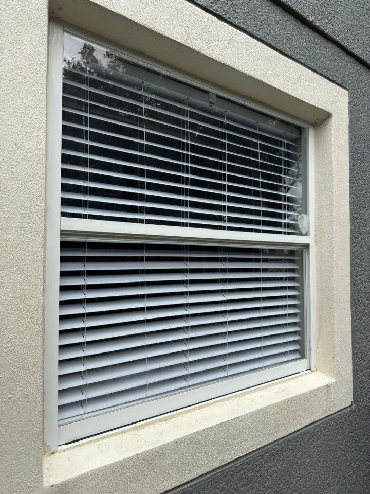 Window cleaning project in Campbell, CA