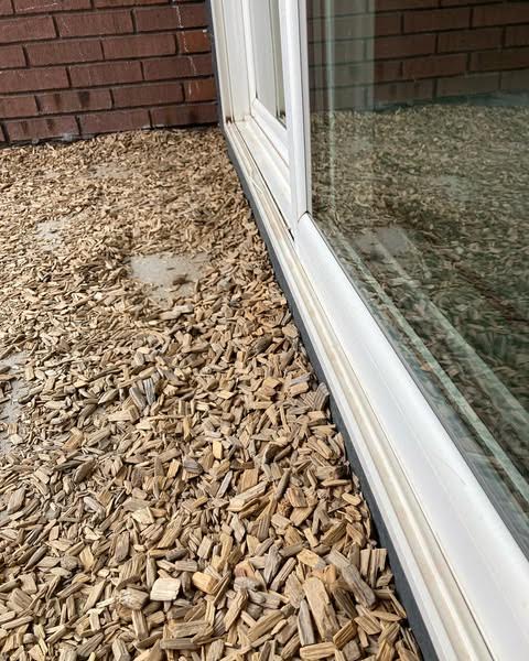 Exterior Track after window cleaning